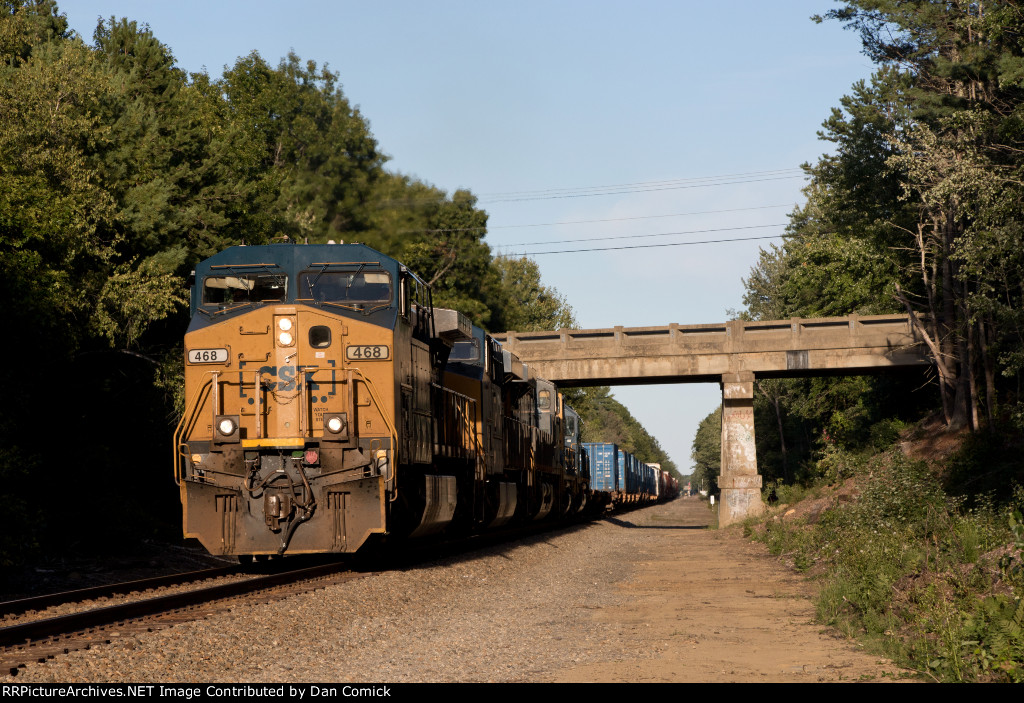 CSXT 468 Leads M427&at Rt. 9 in Wells